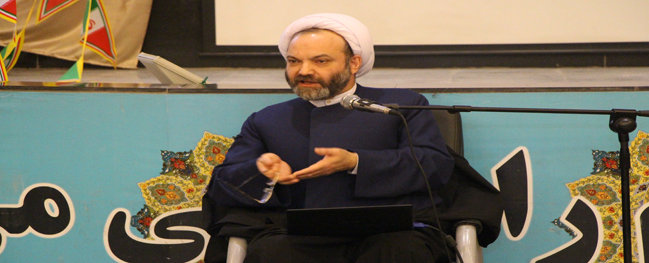 تم عقد الدورة الرابعة من ضيافة أفكار أساتذة جامعة قم الصناعية.