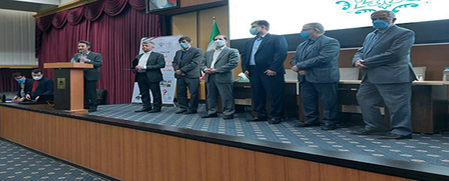 نائب رئيس البحوث في وزارة العلوم والبحوث والتكنولوجيا شكر رئيس جامعة قم الصناعية.
