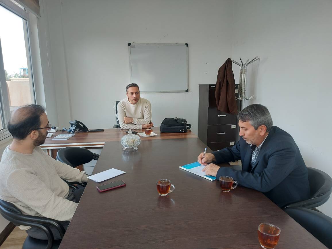 نشست مدیر دفتر ارتباط با صنعت دانشگاه با مدیریت آموزش و پژوهش فناوری صنعت و معدن استان قم