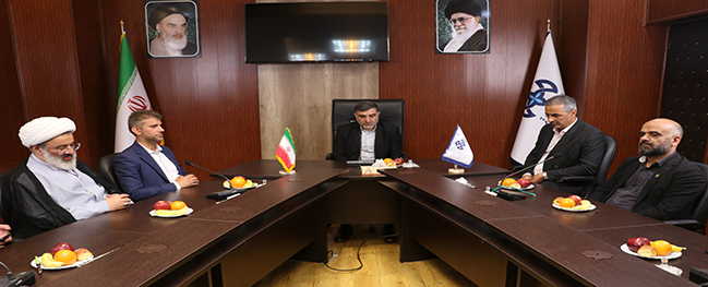 The representative of the people of Qom in the Islamic Consultative Assembly: Qom Industrial University must be transformed into a leading university with the support of the authorities.