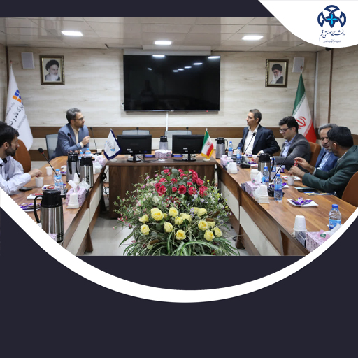 زيارة أعضاء هيئة التدريس في جامعة قم الصناعية إلى حديقة العلوم والتكنولوجيا في المحافظة