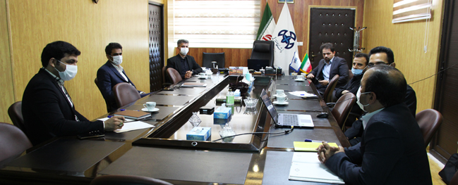 The Industry-University Liaison Working Group of Qom Province was held at Qom University of Technology.